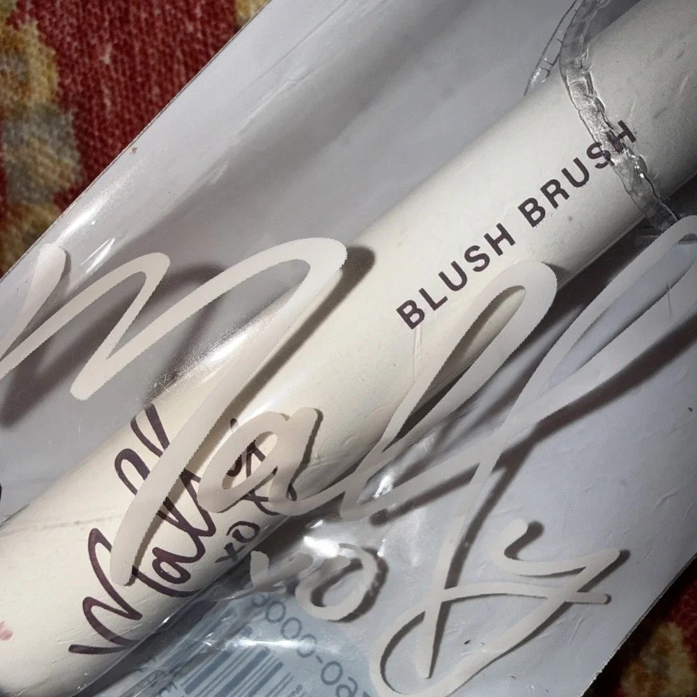 Mally XO Angled Blush‎ Brush New In Bag Ivory/Gold